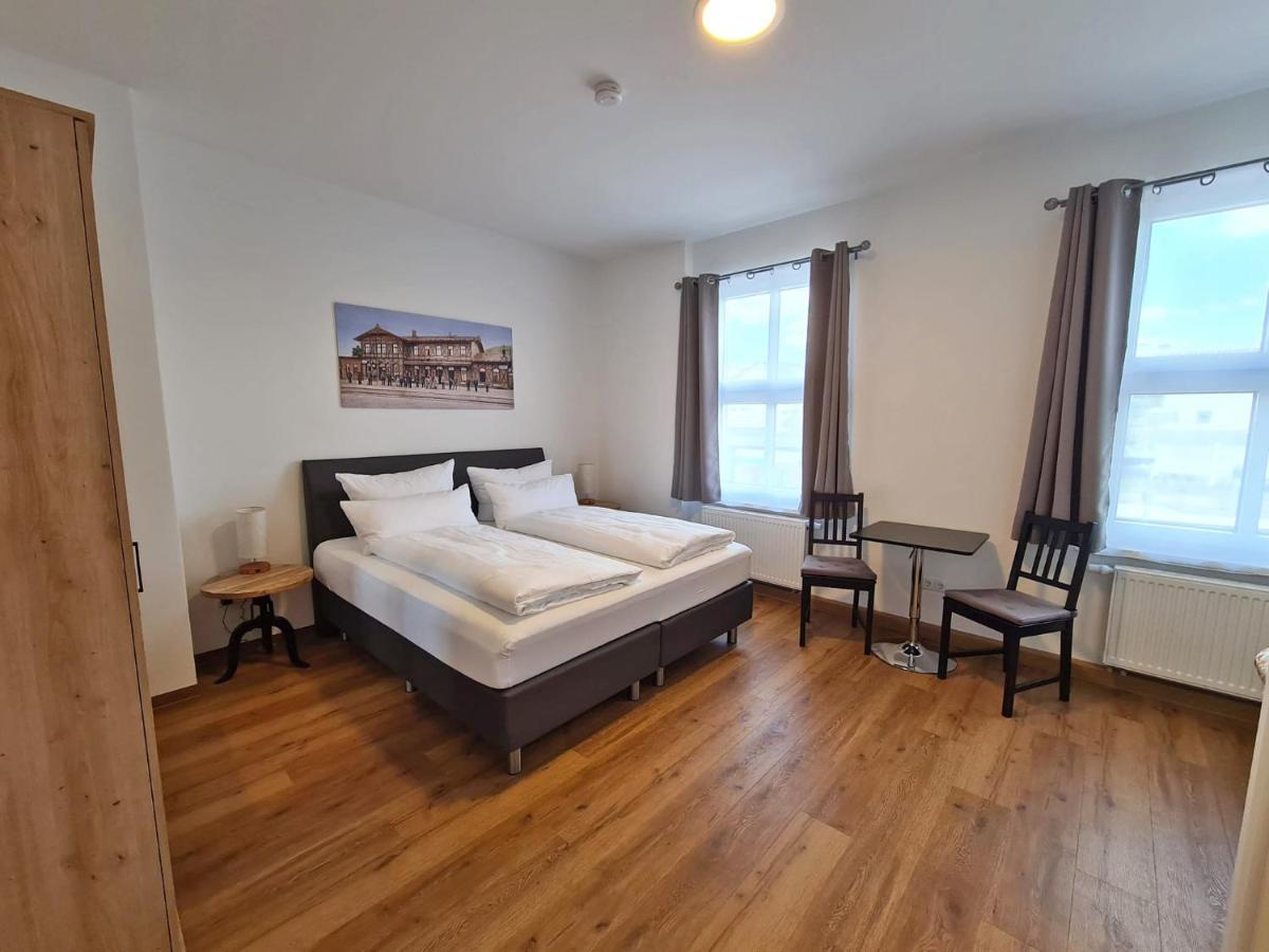 Hotel Gleis 3Viertel Jena Esterno foto