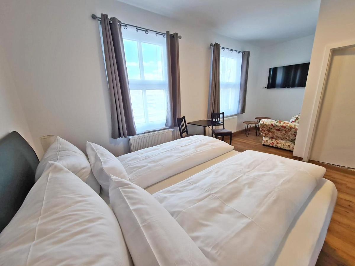 Hotel Gleis 3Viertel Jena Esterno foto