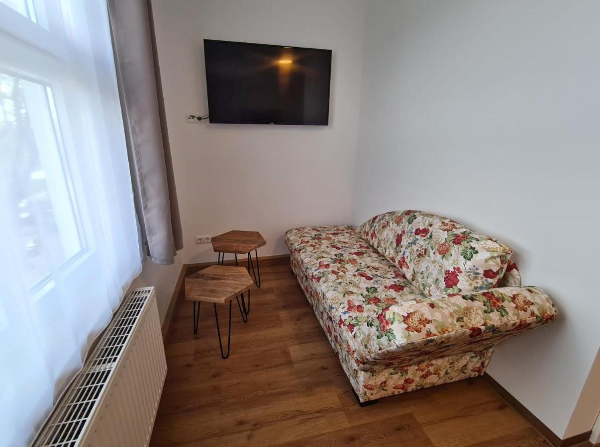 Hotel Gleis 3Viertel Jena Esterno foto